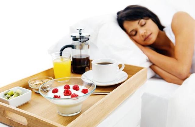 早餐不能吃“小米粥”？医生：不仅小米粥4种早餐请撤下餐桌(图13)