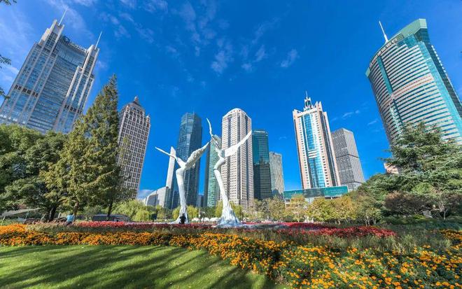 kaiyun体育网页版【2元的快乐】往返浦东浦西串起上海市区著名景点！上海这条“90后”隧道公交线您乘坐过吗？(图14)