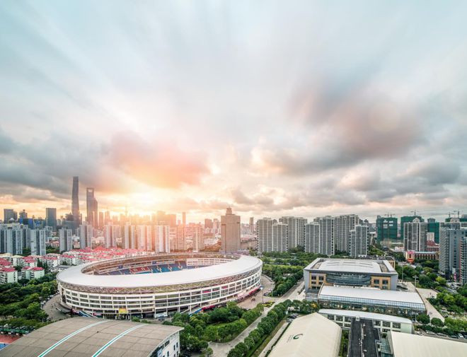 kaiyun体育网页版【2元的快乐】往返浦东浦西串起上海市区著名景点！上海这条“90后”隧道公交线您乘坐过吗？(图17)