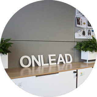 办公家具厂_现代高端办公家具配套_学校-广东欧林(图1)