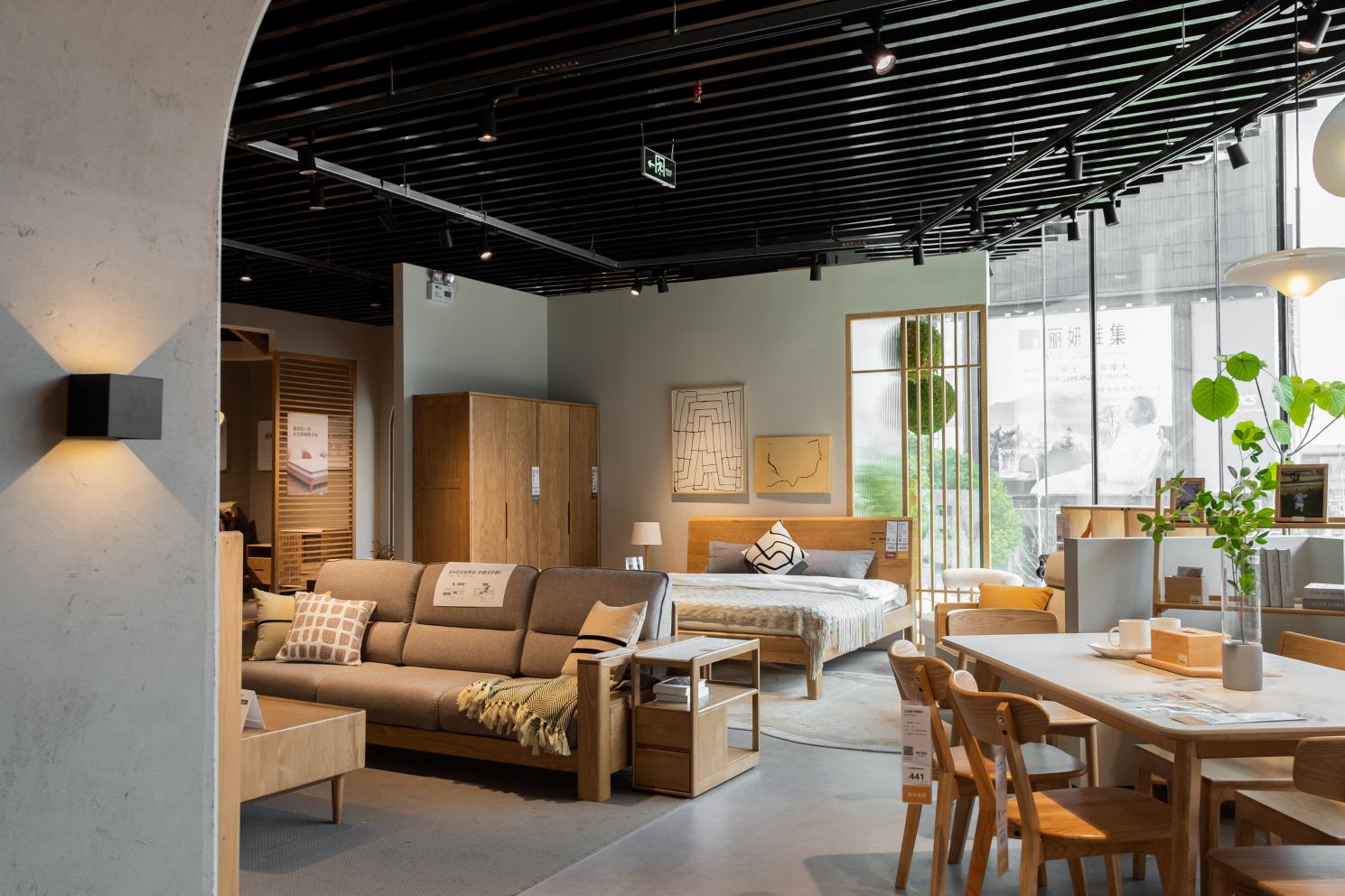 目标3年1000家店！源氏木语亮相深圳展实木新零售如何制胜？(图6)