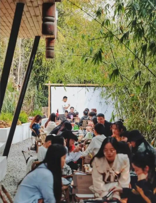 不想卷了！就来贵州来场chill露营轻松实现“随地大小躺”kaiyun体育全站(图14)