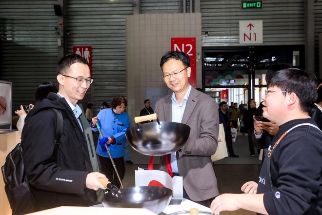 kaiyun体育网页版厨源新品首发AWE2024持续发力中式炊具升级迭代(图7)