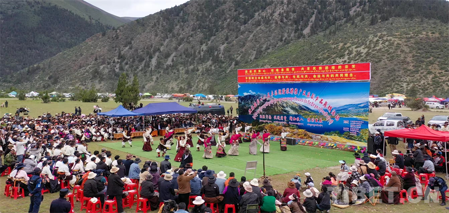 西藏洛隆举办旅游推广及农副产品展销活动(图1)