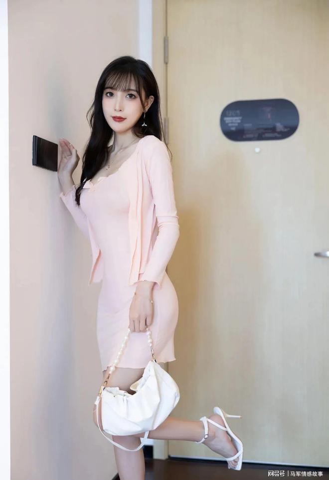 河南女硕士发现丈夫养情人她不动声色3天后丈夫亡命餐桌(图1)