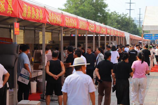 kaiyun体育网页版辉煌落幕未来可期——三才正定家具市场第42届三博会完美收官(图7)