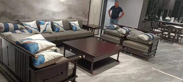 内蒙古137㎡新中式方案解析再现古典生活的高雅精致(图1)