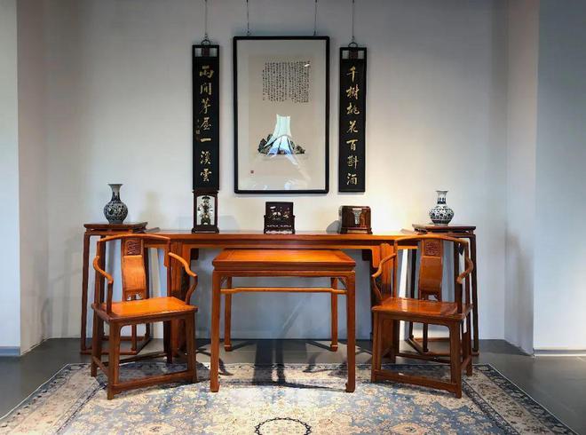 中堂史上最为庄严神圣的家具。(图7)