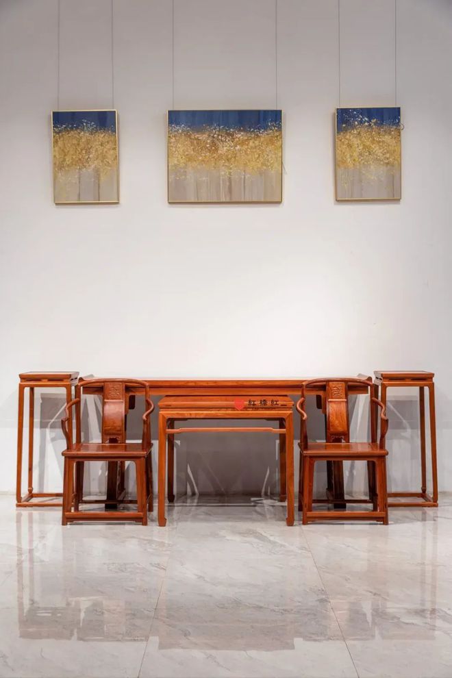 中堂史上最为庄严神圣的家具。(图4)