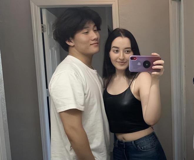 山东小伙娶美国女孩媳妇儿颜值逆天似明星婚后定居德州修飞机(图4)