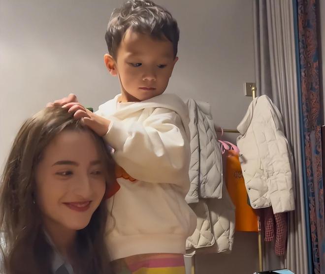 山东小伙娶美国女孩媳妇儿颜值逆天似明星婚后定居德州修飞机(图7)