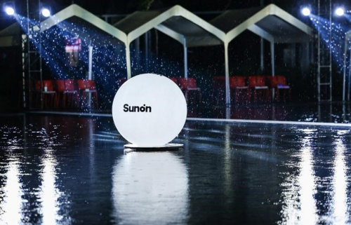 2024圣奥全球峰会：自然开云体育与办公相遇诠释家具设计新理念(图1)