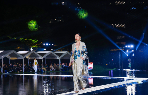 2024圣奥全球峰会：自然开云体育与办公相遇诠释家具设计新理念(图3)