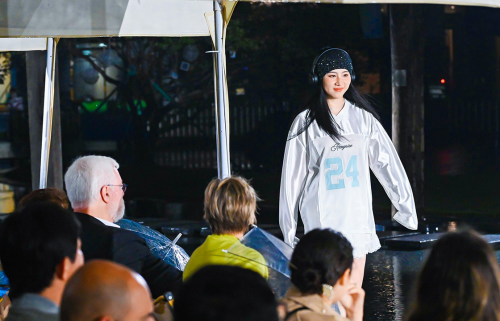 2024圣奥全球峰会：自然开云体育与办公相遇诠释家具设计新理念(图6)