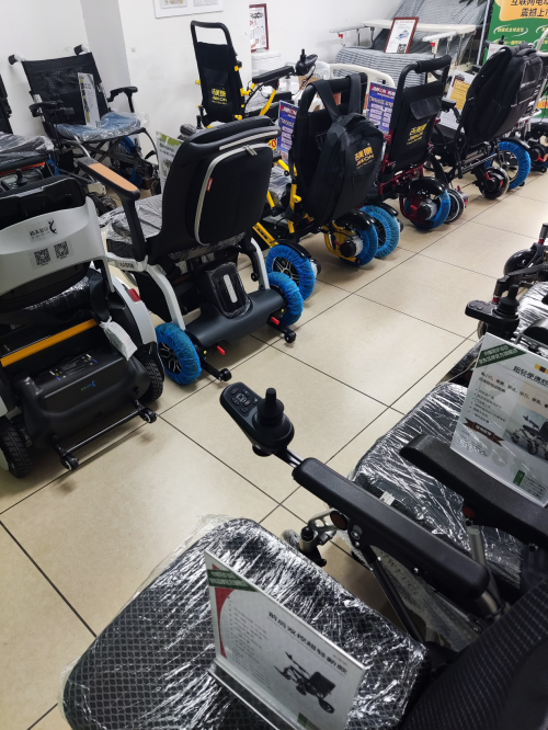 比双11还双11！吉美康西安电动轮椅超市不惧价格战！(图2)