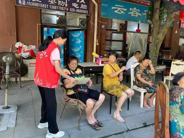 亲邻之家引领“光盘行动”新风尚文明kaiyun体育网页版餐桌新时尚(图4)