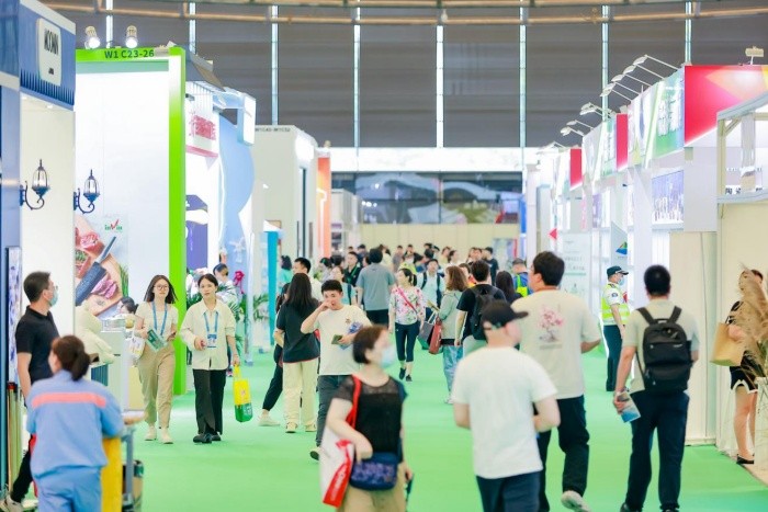 kaiyun体育网页版精致餐具营造生活美学上海尚品家居展礼赞餐厨艺术之美(图7)