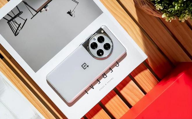 聚观早报仰望U7电池细节；一加13指纹识别细节(图2)