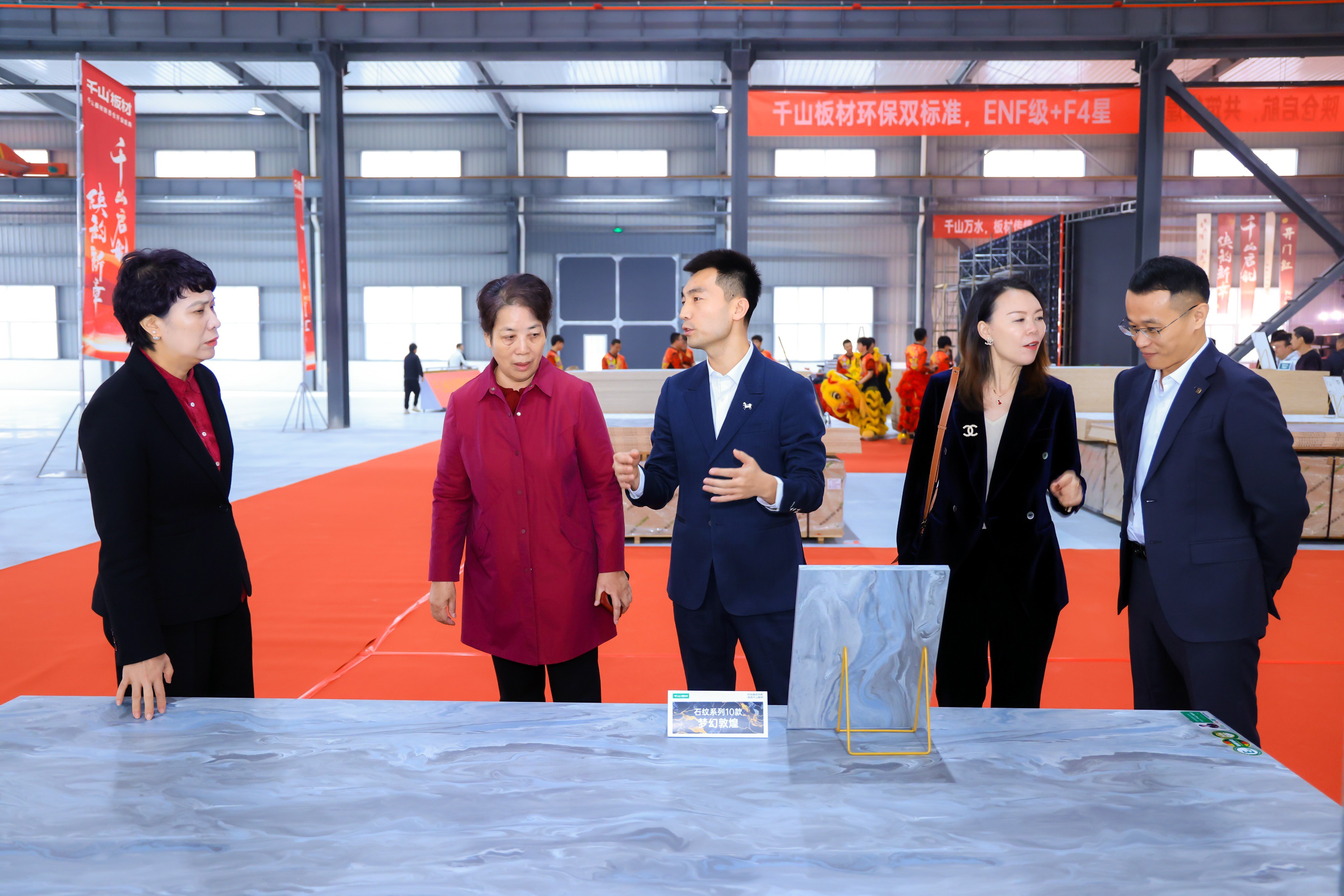 kaiyun体育全站陕西仓启航！千山板材创新家具板仓储模式再下一城(图10)