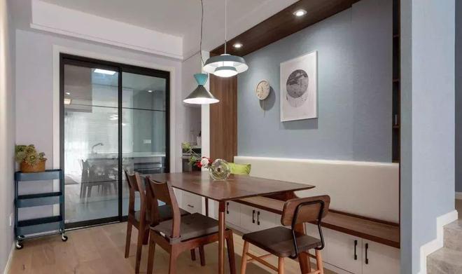 开云体育餐厅的布局也很重要适当做出调整整个空间都显得宽敞！(图4)