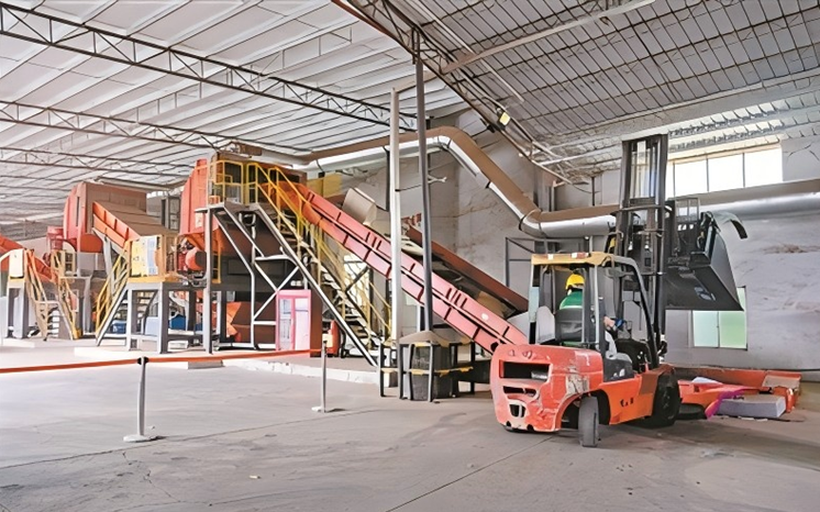 人工智能破解垃圾“大难题”！广东首个大件家具垃圾资源化系统落户白云(图1)