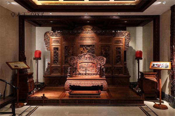 kaiyun体育全站红木整装：卓木王红木引领个性化家居设计新潮流(图3)