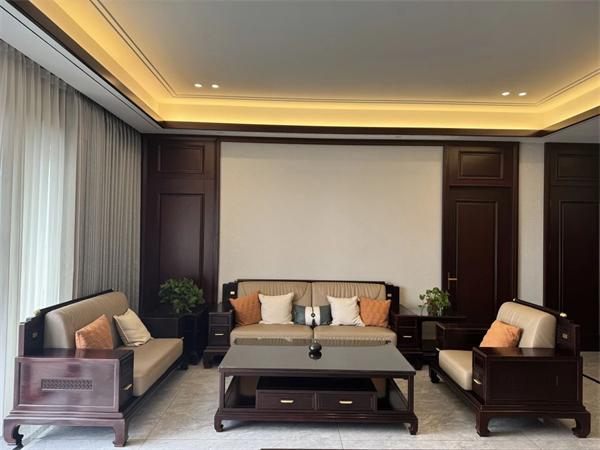 kaiyun体育全站用“新”意更用心意！国祥红木荣获“十大精品企业”(图6)