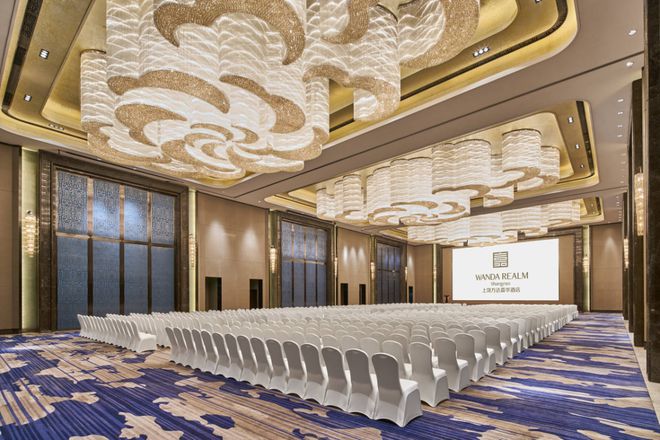 kaiyun体育全站奢华盛宴地：酒店宴会厅装修效果图精选(图1)