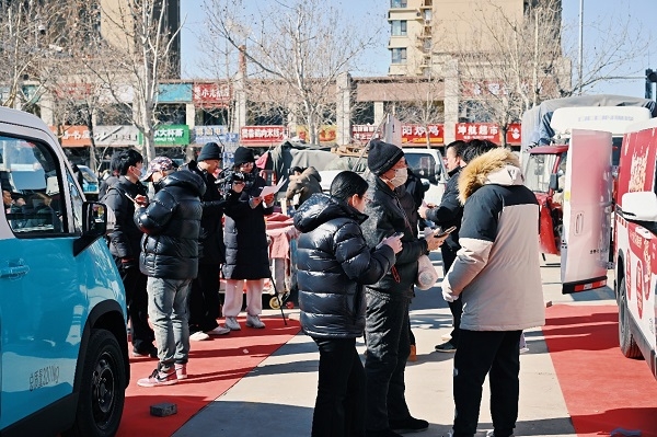 kaiyun体育全站百城快闪邂逅好风景首站济南市集引爆热情(图1)