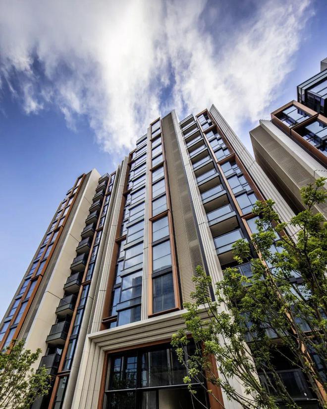 ®天安一号闵行天安一号售楼开云体育处发布：跃入理想生活(图4)