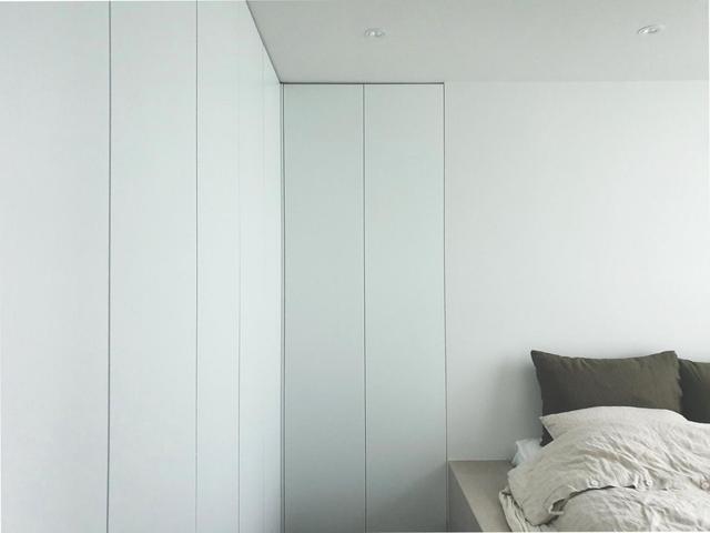 kaiyun体育网页版建议小户型业主：卧室打地台床延伸3米到客厅又是沙发又是餐椅(图7)