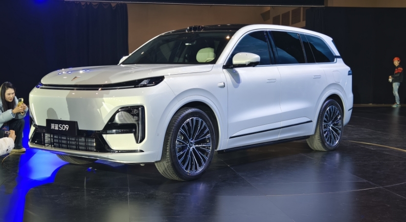 对标理想且华为赋能！深蓝S09正式亮相(图2)