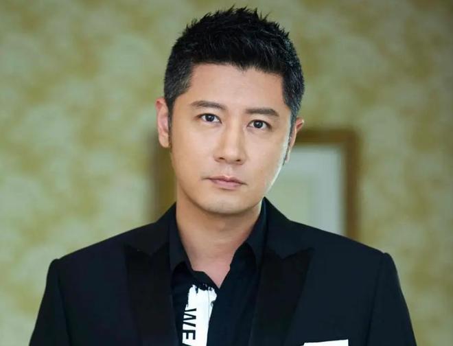 任重孙骁骁香港被拍两人带娃吃早餐画面kaiyun体育全站温馨网友赞宝宝很可爱(图6)