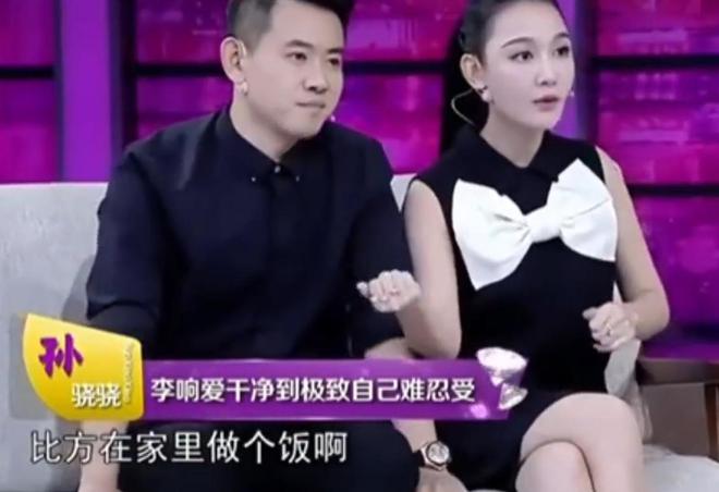 任重孙骁骁香港被拍两人带娃吃早餐画面kaiyun体育全站温馨网友赞宝宝很可爱(图2)