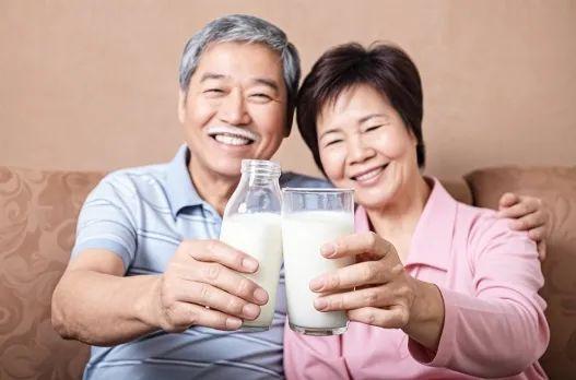 kaiyun体育全站双峰骆驼奶沿着丝路走来登上现代餐桌新舞台！(图5)