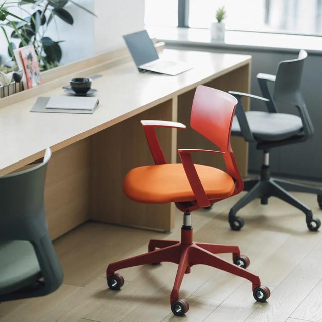 2024年火出圈的10把椅子(图8)