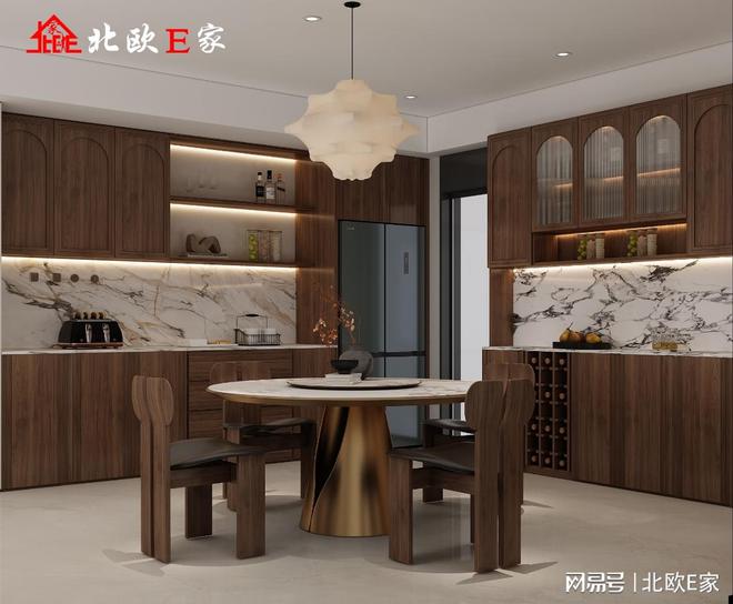 kaiyun体育全站北欧E家：150㎡黑胡桃复古风与生活交织的古雅美学(图3)