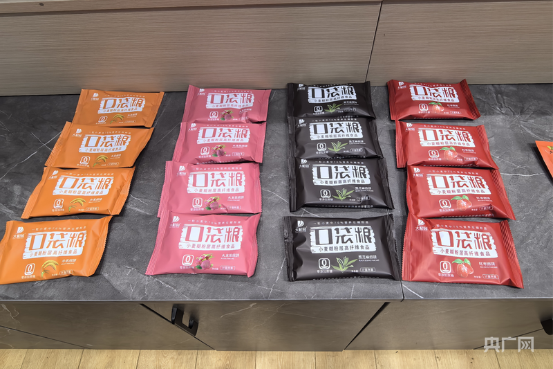 kaiyun体育网页版泰安煎饼“焕新”记：非遗美食变身健康消费新宠(图1)