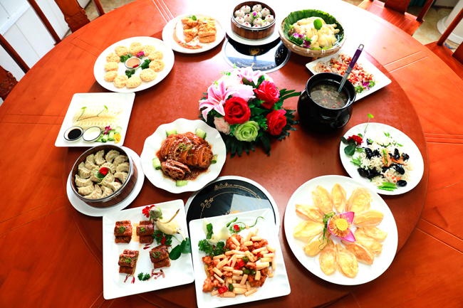 kaiyun体育网页版快来尝尝鲜！柳江区把一汪荷塘“搬”上餐桌(图3)