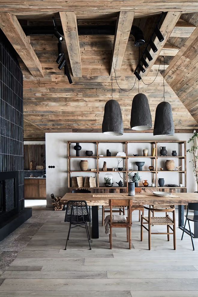 避世又治愈老木新生的空间美学太上头了！网友：这才是真正的“松弛感住宅”(图2)