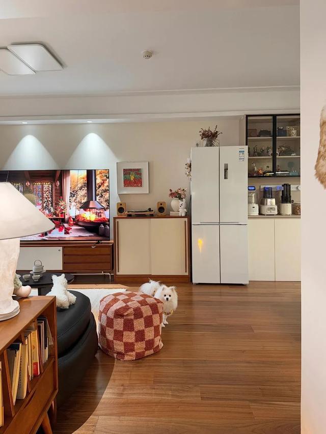 kaiyun体育全站一个普通家庭的新房设计因“百万豪宅感”火了网友：品位太高(图2)