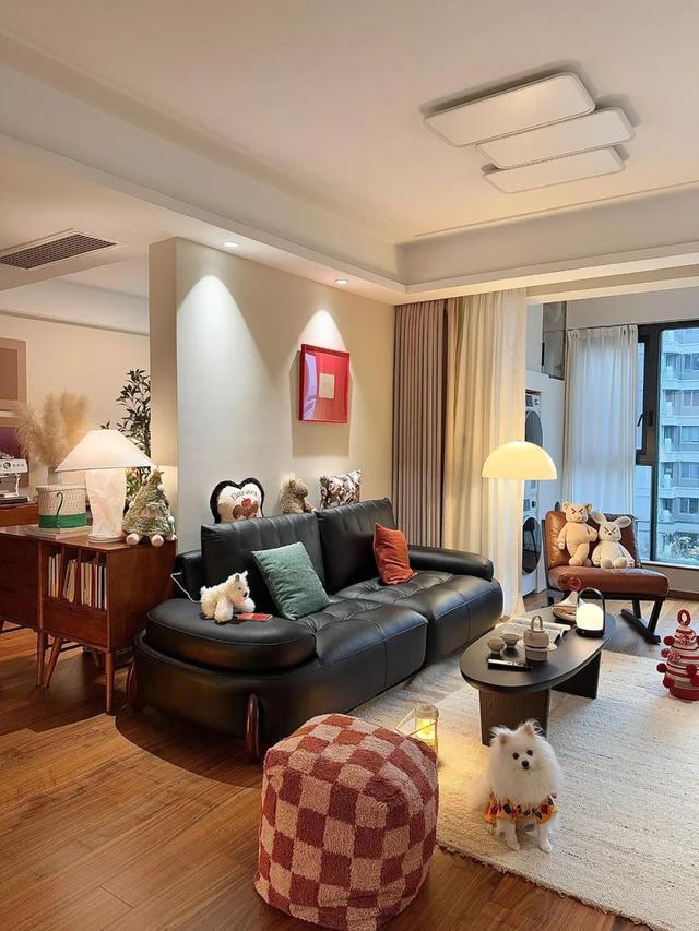 kaiyun体育全站一个普通家庭的新房设计因“百万豪宅感”火了网友：品位太高(图3)