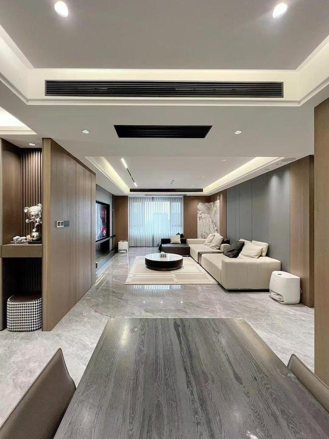 榻榻米+折叠餐桌！湖北乐逸居新材料有限公司榨干1㎡空间(图1)