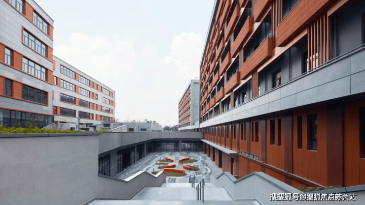 kaiyun体育网页版普陀金茂府(售楼中心)首页网站-普陀金茂府售楼处电话欢迎您丨户型配套样板间价格(图7)