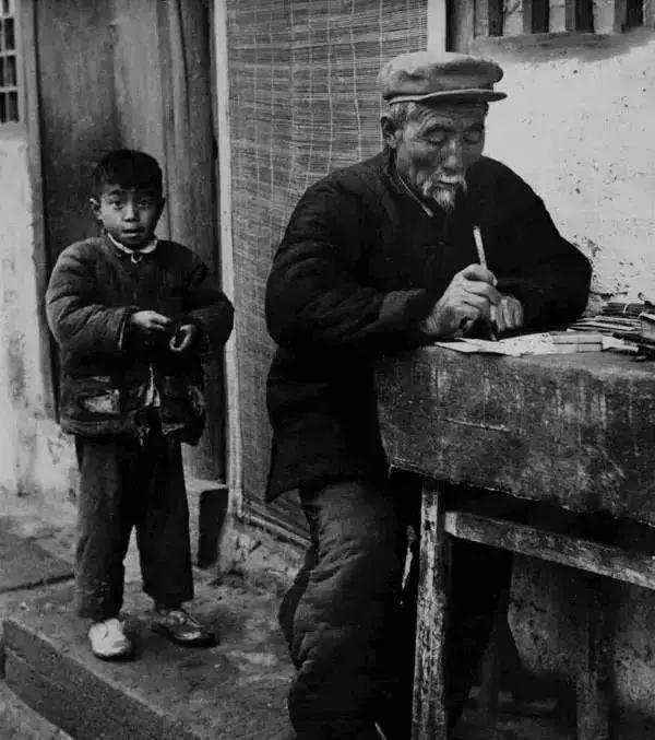 60年代的中国是什么生活水平？摄影师拍到13张照片(图2)