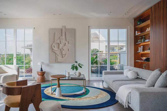 原木＋金属线条这才是kaiyun体育网页版我想象中的高级住宅感(图2)