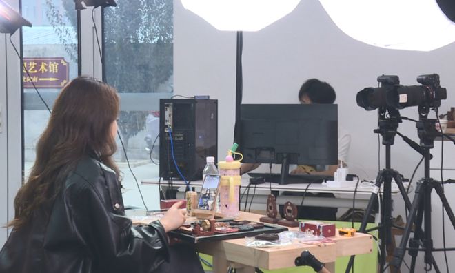 kaiyun体育网页版双节同庆惠民生大城红木家电消费市场热力攀升(图7)