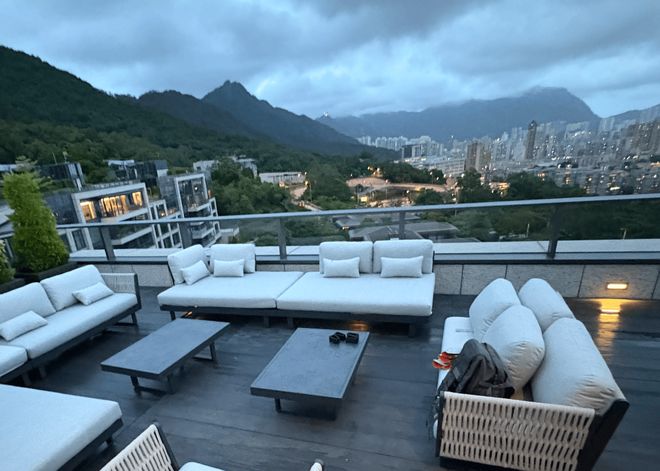 设计师定制级户外家具美学就在康福特源头工厂(图1)