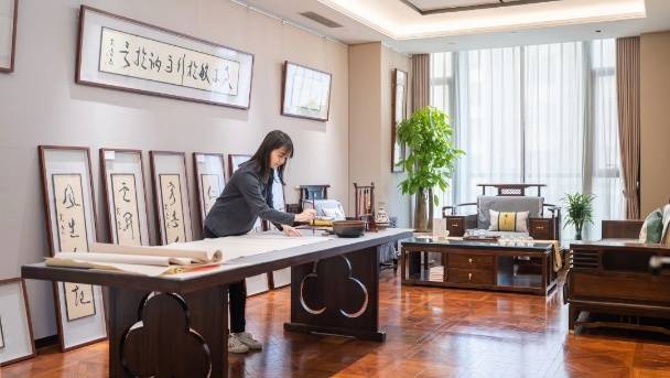 开云体育联益中心写字楼▁地址▁精装带家具▁办公首选▁位置(图1)