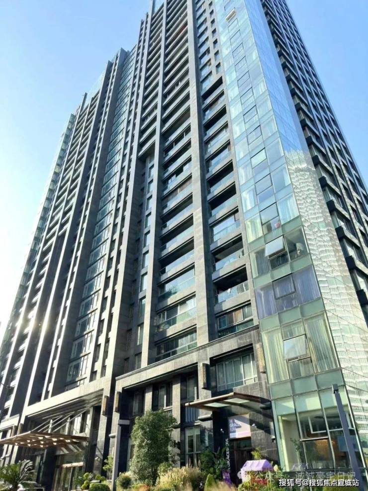 白金湾府邸(认证售楼处)-白金湾府邸销售中心-环境-户型-价格-地址-楼盘详情开云体育-配套-电话(图1)